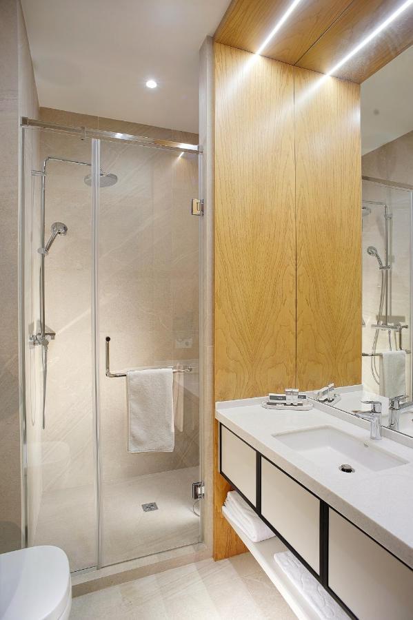 אסטנה Neos Hotel מראה חיצוני תמונה